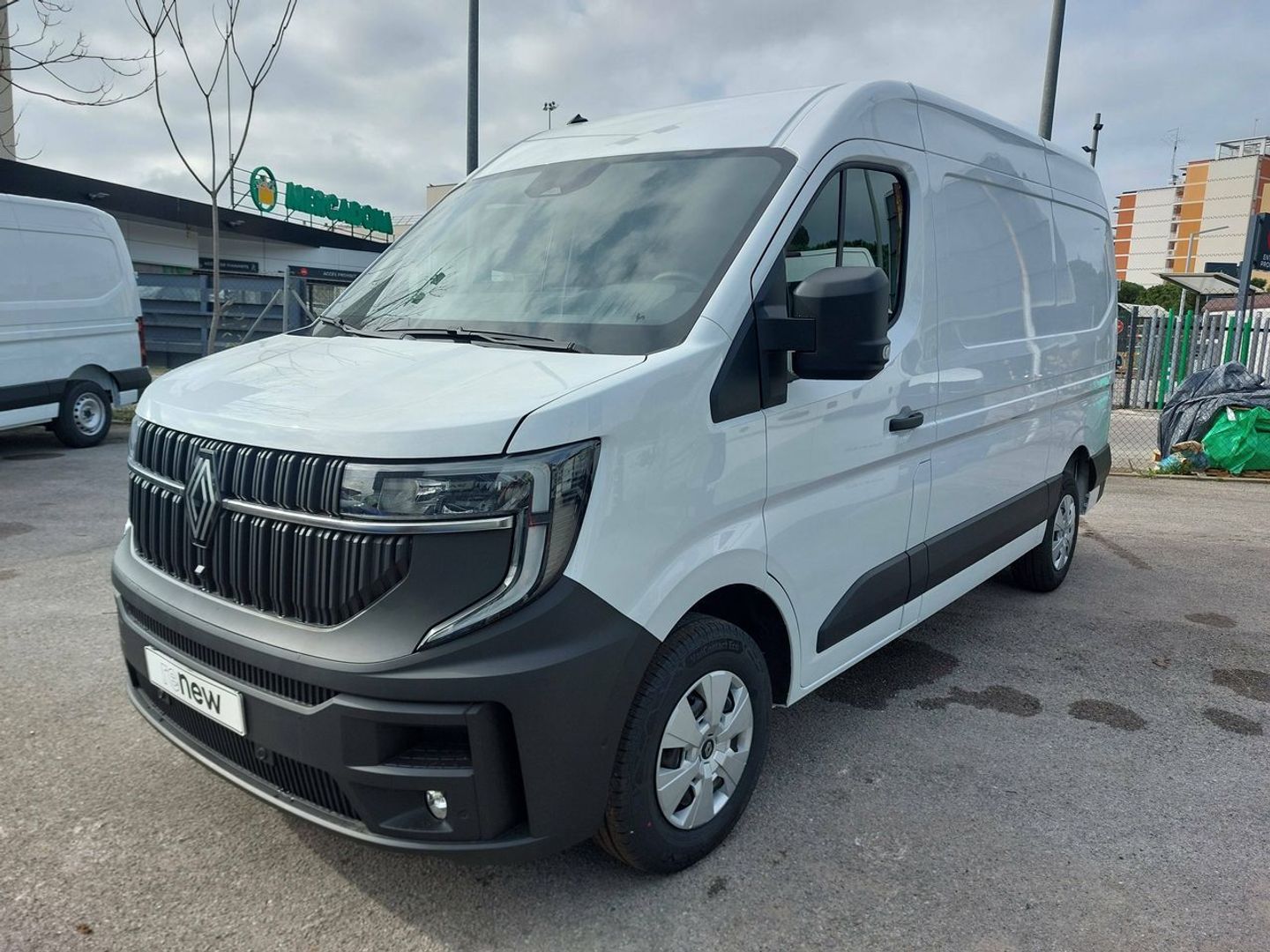 Renault Master E-Tech Furgon Gran Autonomía L2H2 3500 105 kW (143 CV) Blanco Industrial