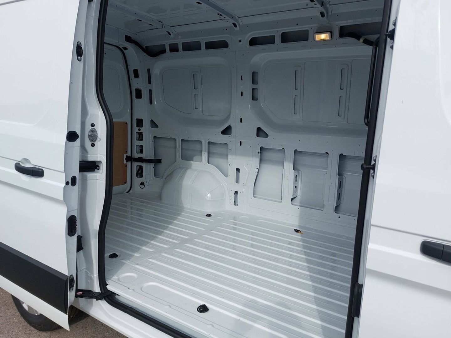 Renault Master E-Tech Furgon Gran Autonomía L2H2 3500 105 kW (143 CV)