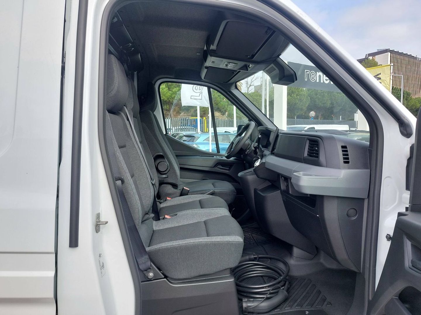 Renault Master E-Tech Furgon Gran Autonomía L2H2 3500 105 kW (143 CV)