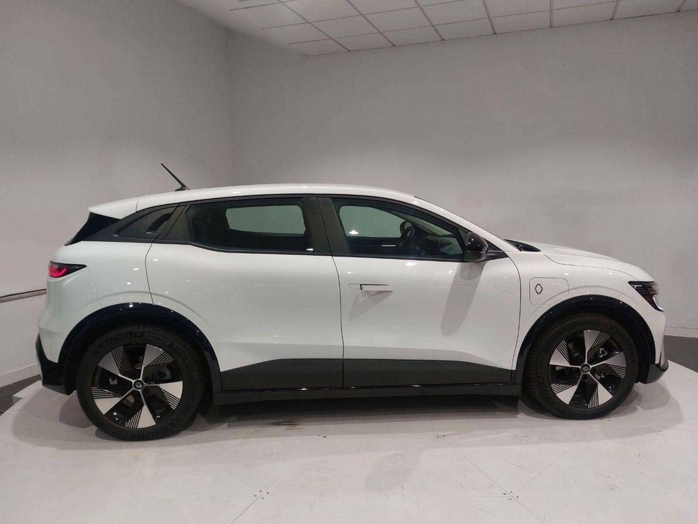 Renault Megane E-Tech Equilibre EV60 optimum ch. 160 kW (218 CV)