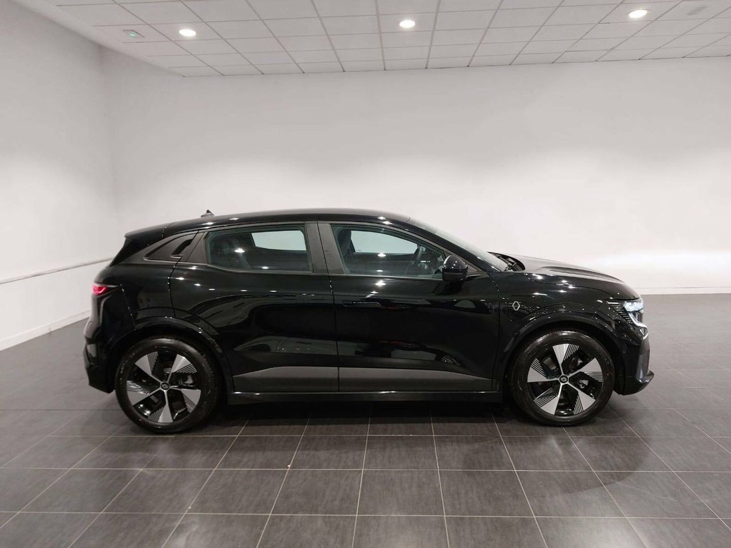 Renault Megane E-Tech Equilibre EV40 standard ch. 96 kW (130 CV)