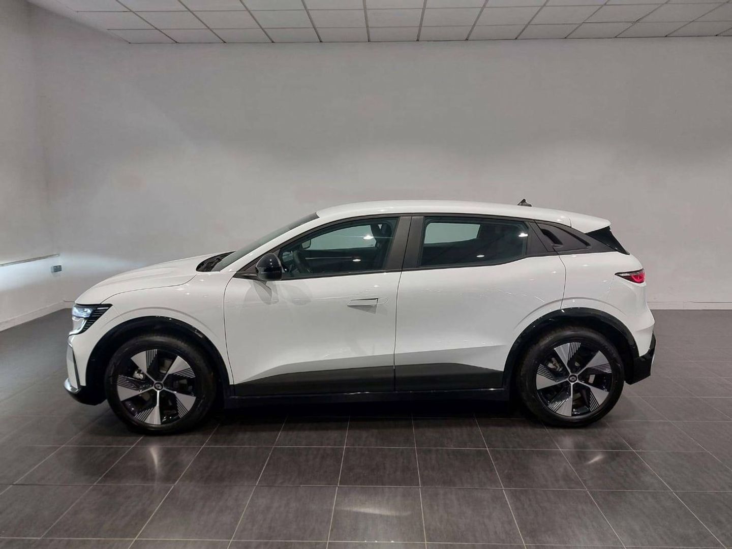 Renault Megane E-Tech Equilibre EV40 standard ch. 96 kW (130 CV)