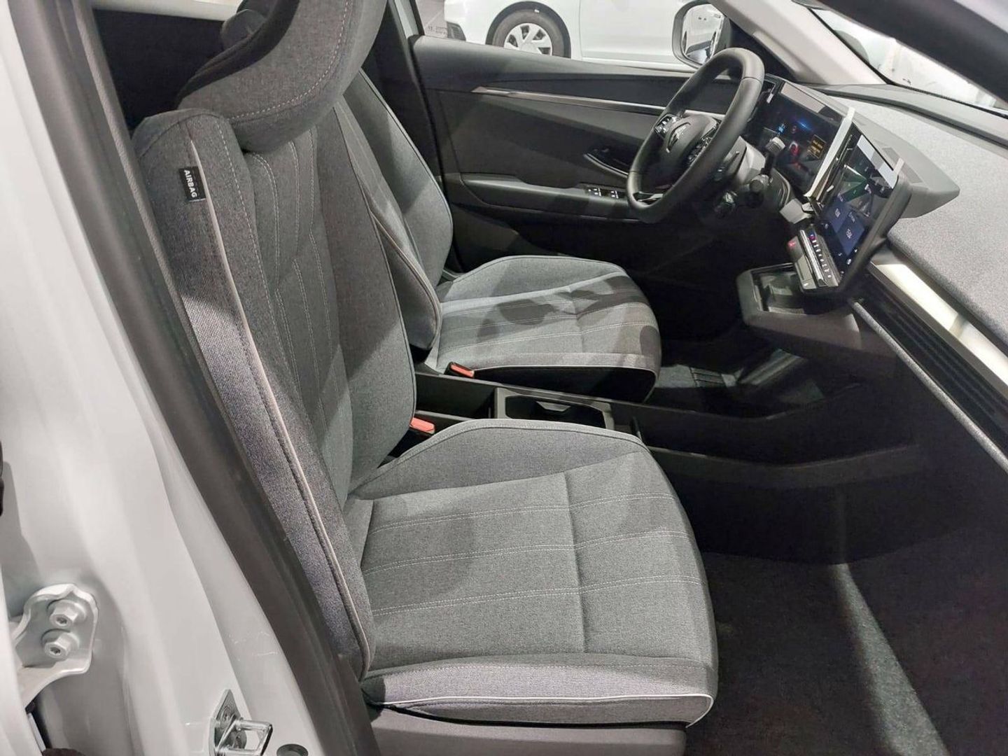 Renault Megane E-Tech Equilibre EV40 standard ch. 96 kW (130 CV)