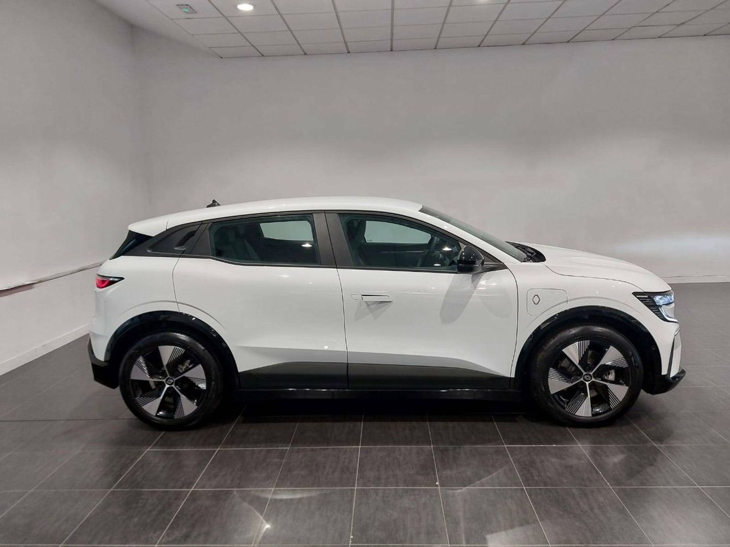 Renault Megane E-Tech Equilibre EV40 standard ch. 96 kW (130 CV)