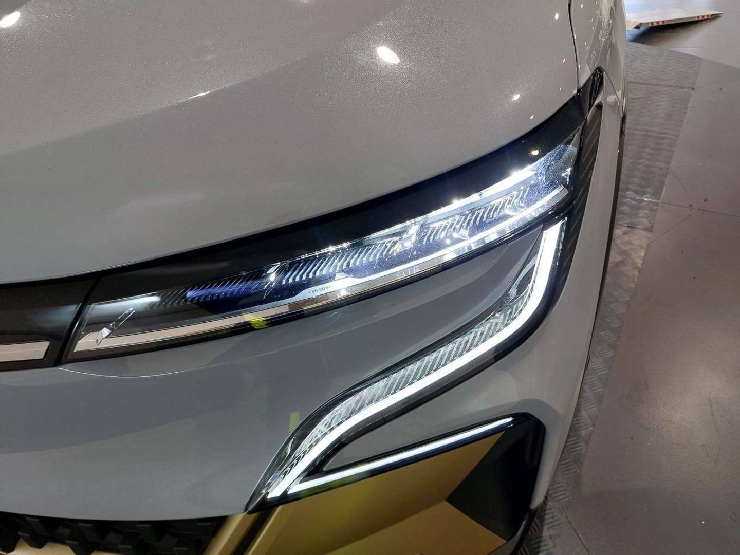 Renault Megane Iconic E-Tech Híbrido EV60 Super Charge 160 kW (218 CV)