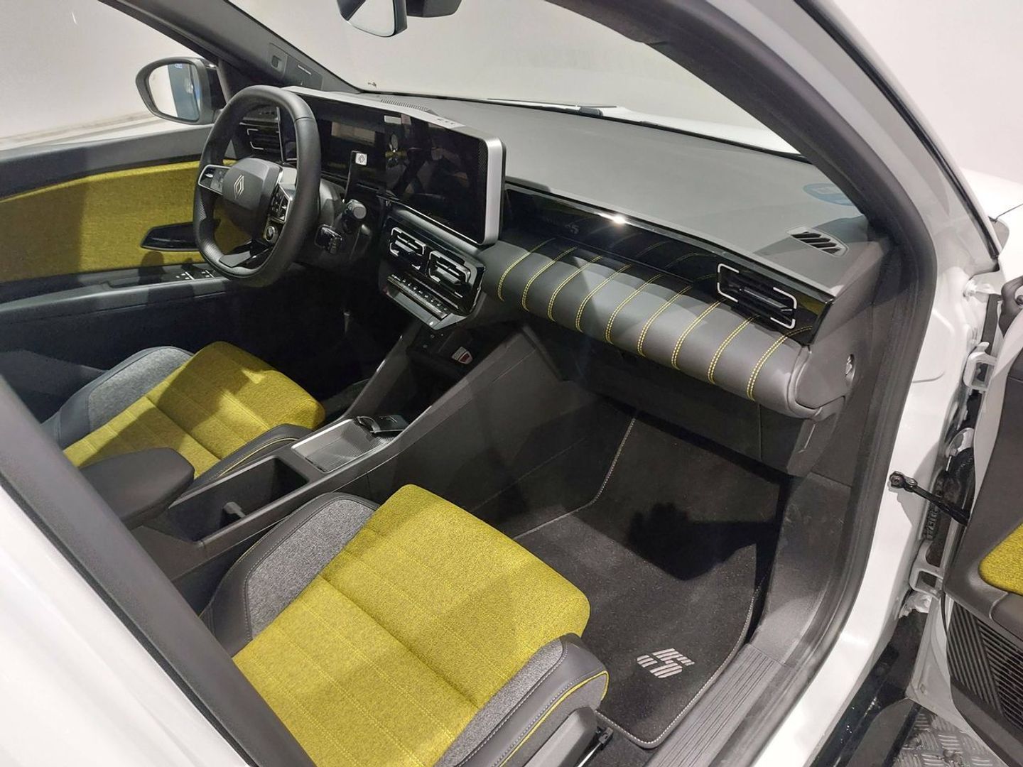 Renault 5 E-Tech Iconic Cinq Autonomía Confort 110 kW (150 CV)