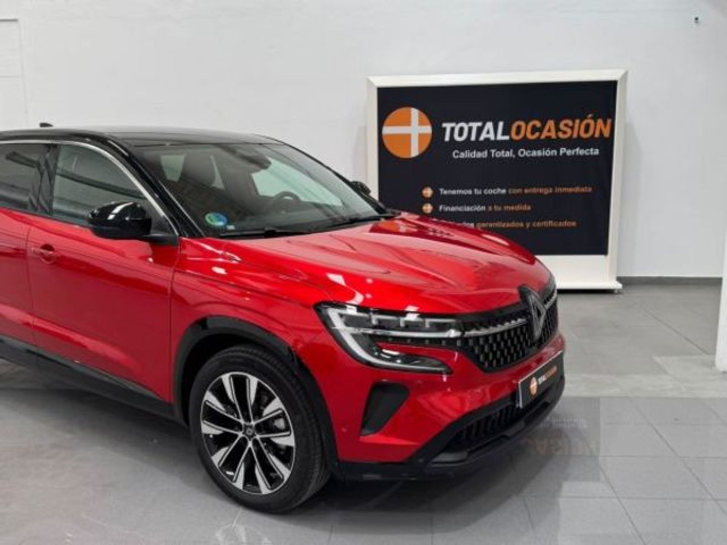 Renault Austral Techno Mild Hybrid Auto 103 kW (140 CV) Rojo All Terrain / Pick-up
