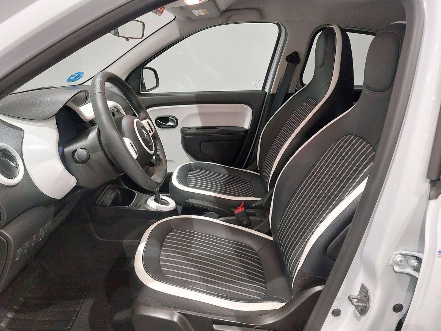 Renault Twingo Zen R80 batería 20kWh 60 kW (82 CV)