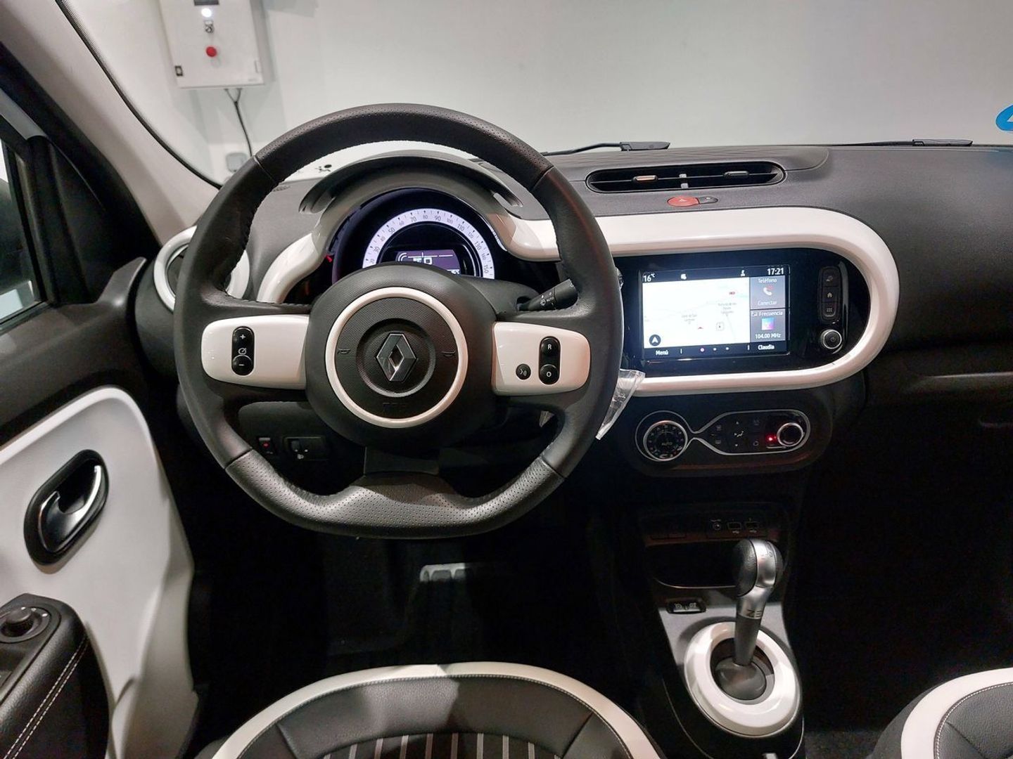 Renault Twingo Zen R80 batería 20kWh 60 kW (82 CV)