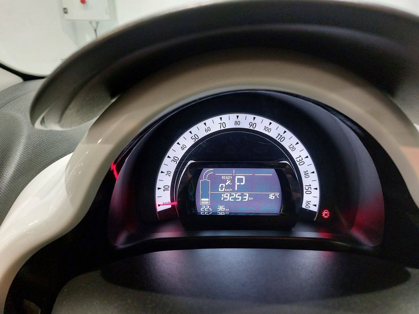 Renault Twingo Zen R80 batería 20kWh 60 kW (82 CV)