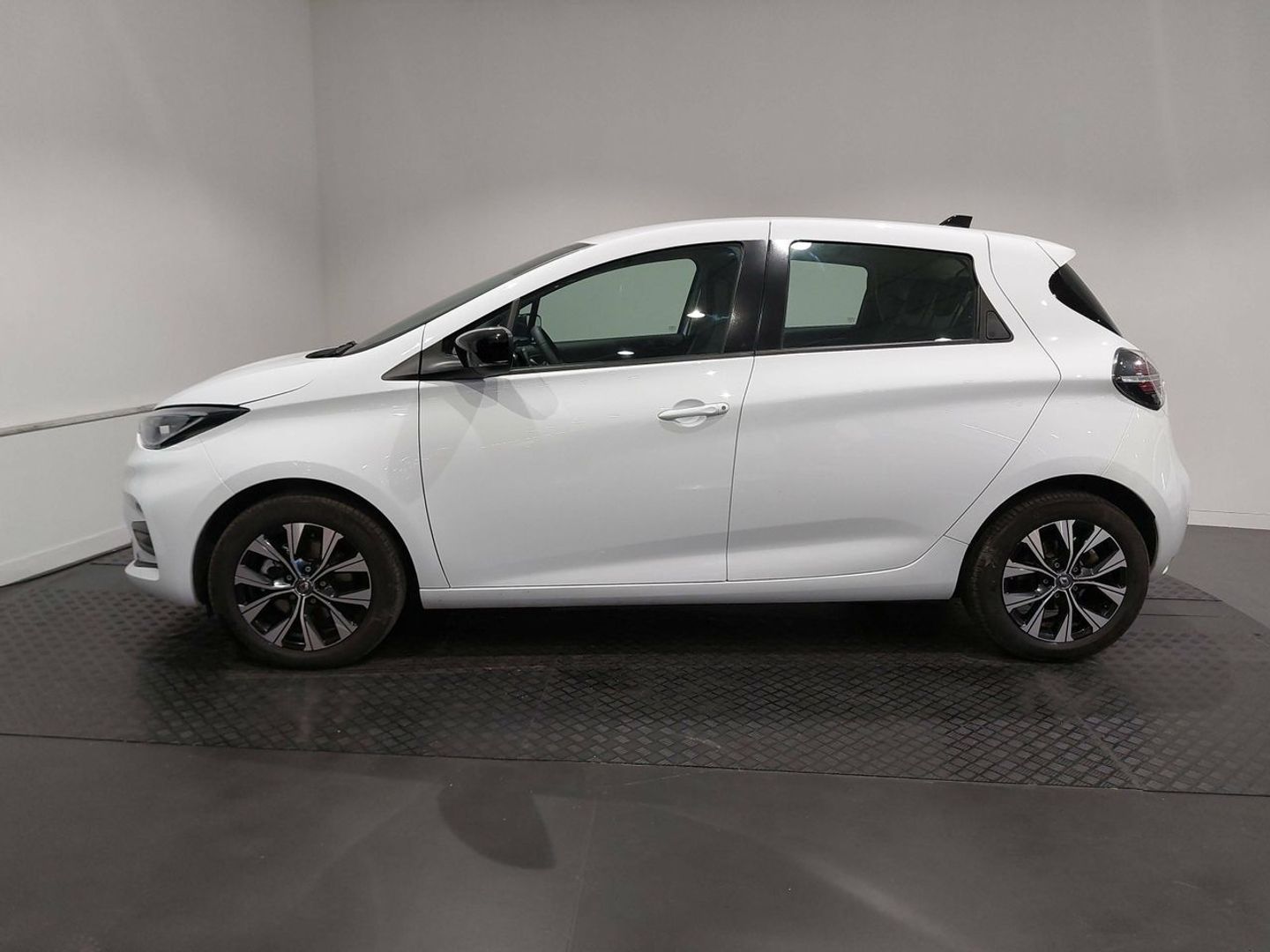 Renault Zoe Evolution R110 batería 50kWh 79 kW (108 CV)