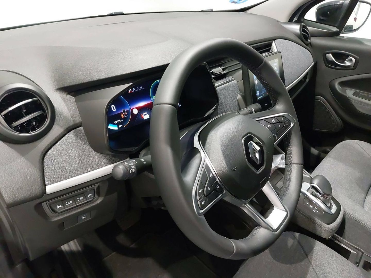 Renault Zoe Evolution R110 batería 50kWh 79 kW (108 CV)