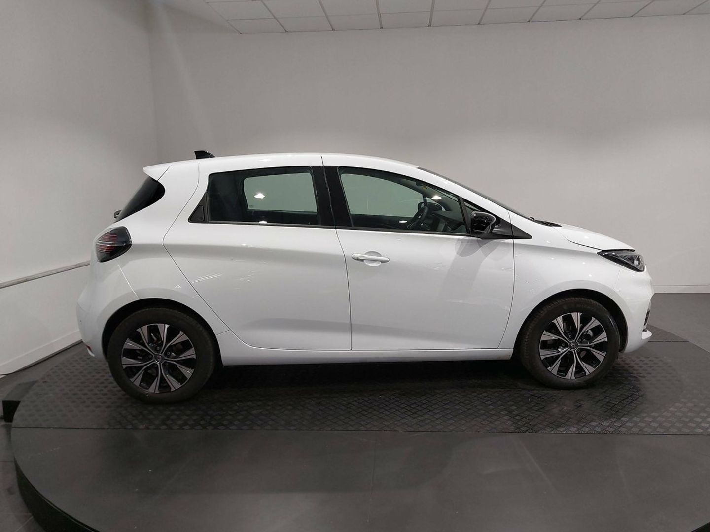 Renault Zoe Evolution R110 batería 50kWh 79 kW (108 CV)