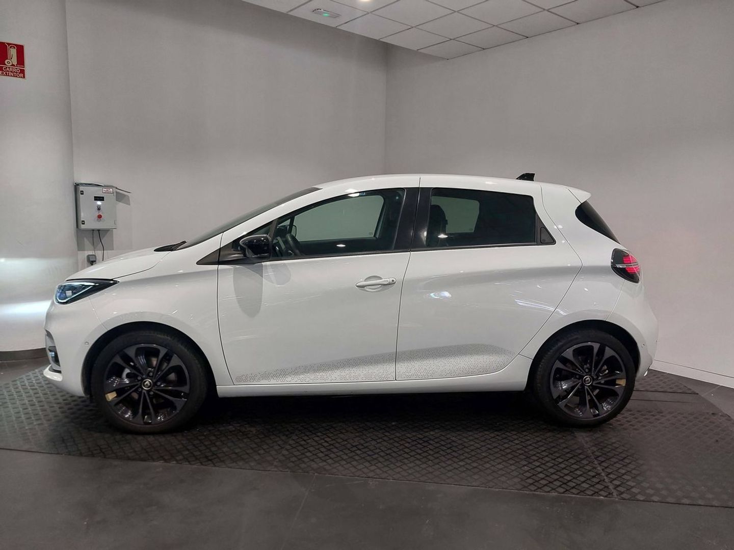 Renault Zoe Iconic R135 batería 50kWh 99 kW (135 CV)