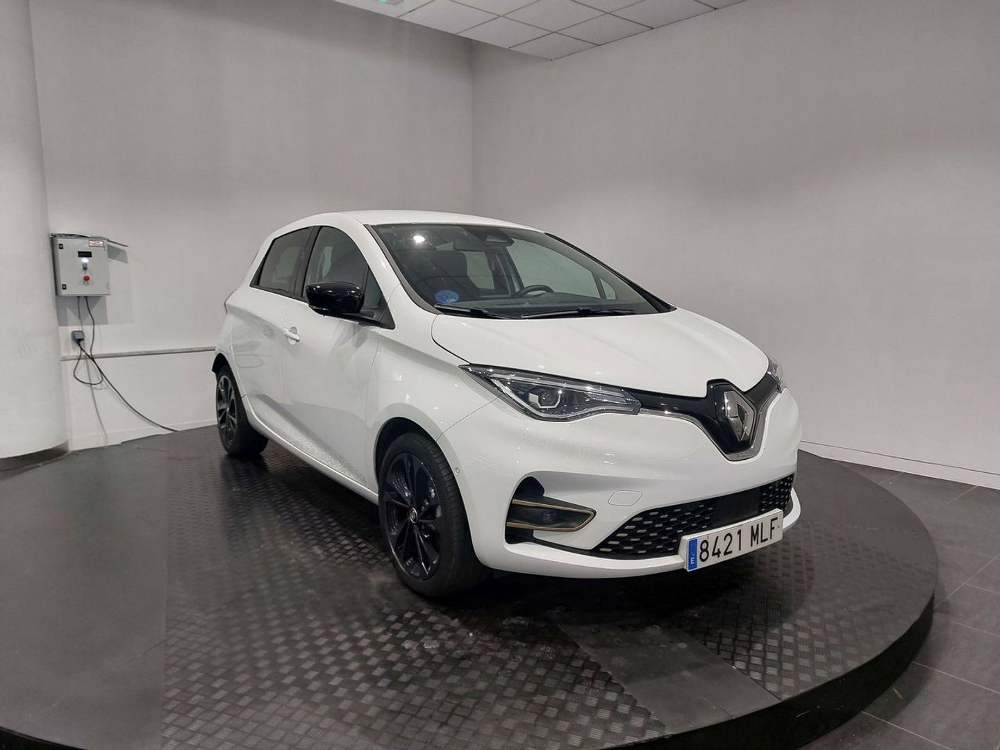 Renault Zoe Iconic R135 batería 50kWh 99 kW (135 CV)