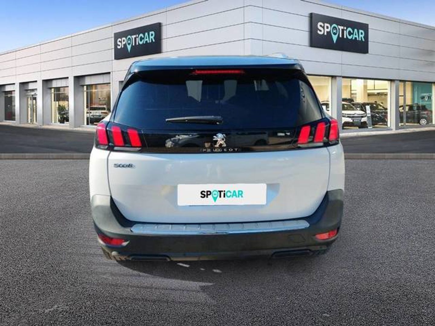 Peugeot 5008 PureTech 130 S&S Allure 96 kW (130 CV)