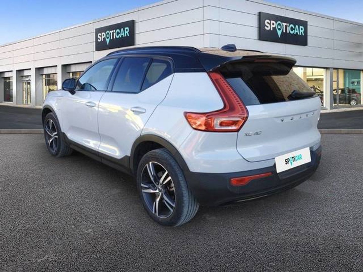 Volvo XC40 T5 Twin R-Design Auto 193 kW (262 CV)