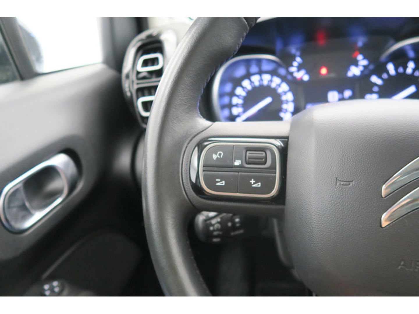 Citroen C3 Aircross BlueHDi 120 Shine Pack EAT6 88 kW (120 CV)