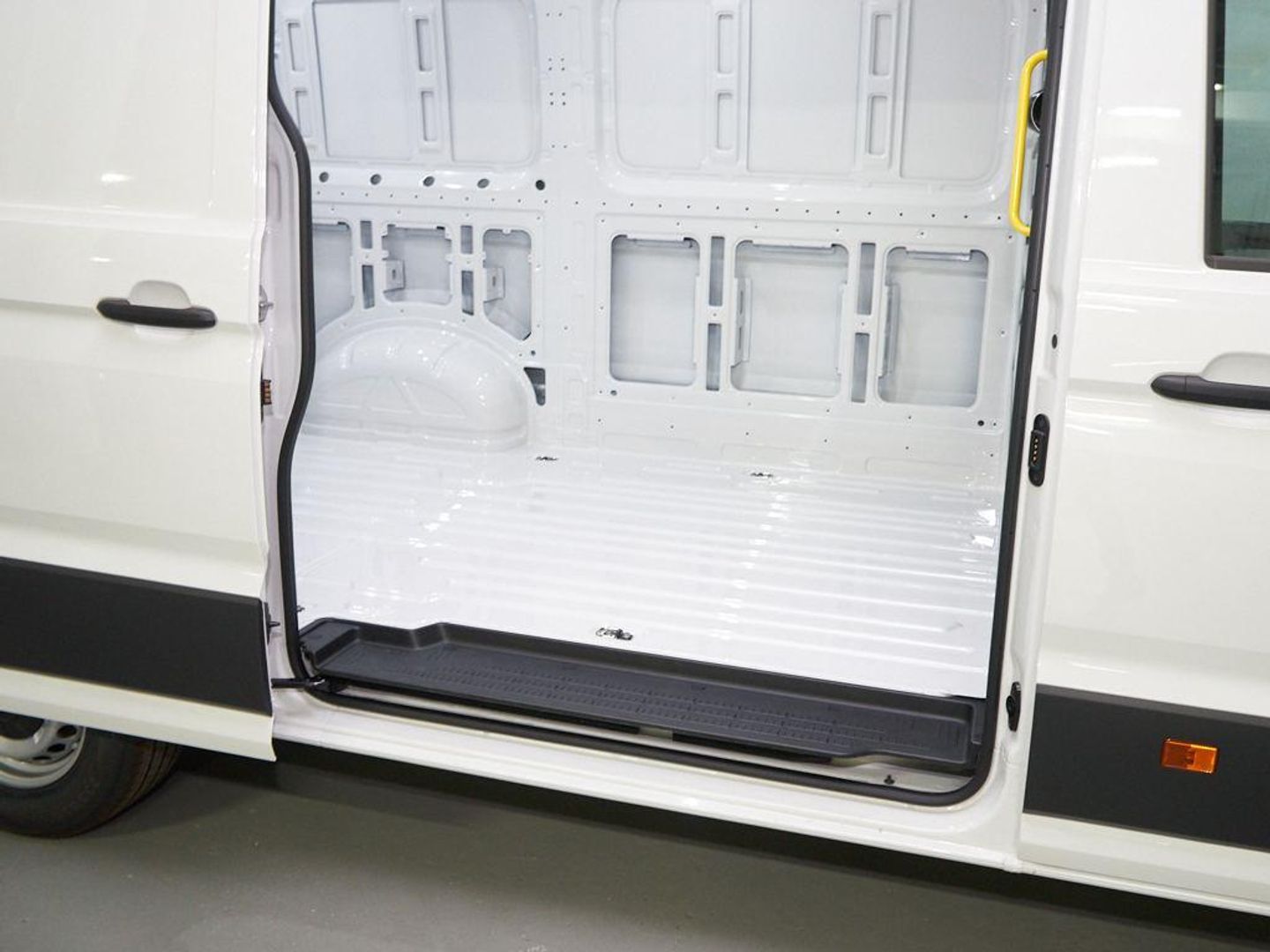 Volkswagen Crafter Furgon Batalla Media TN 2.0 TDI 103 kW (140 CV) 3.000
