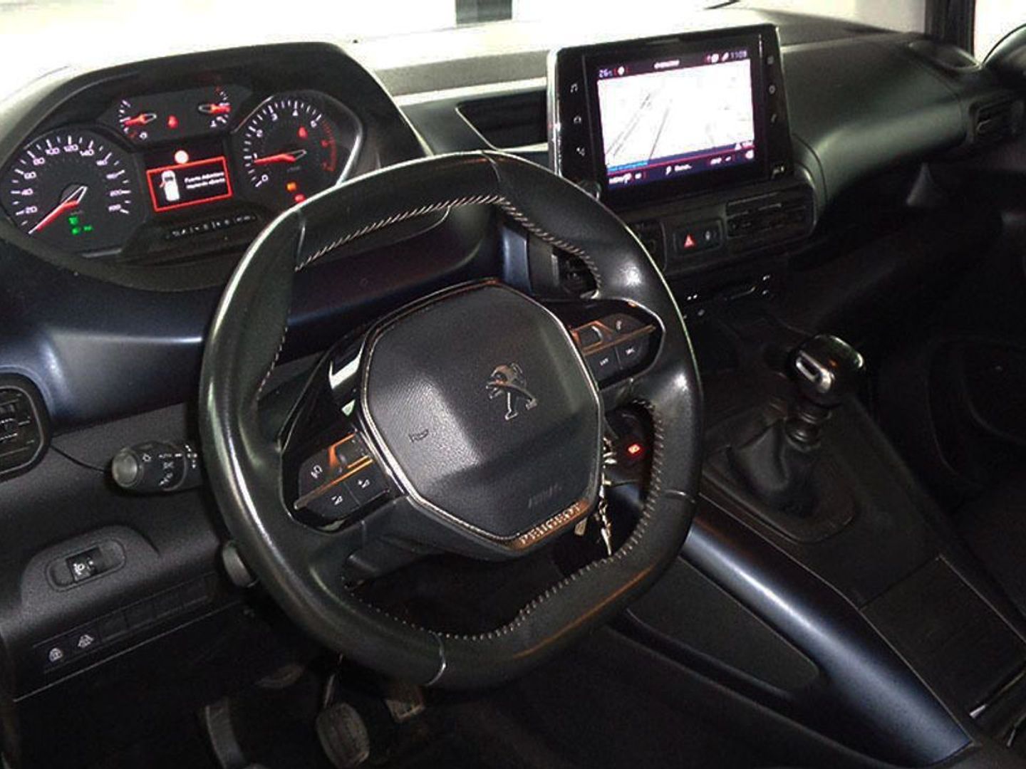 Peugeot Rifter BlueHDi 100 Allure Pack Standard 73 kW (100 CV)