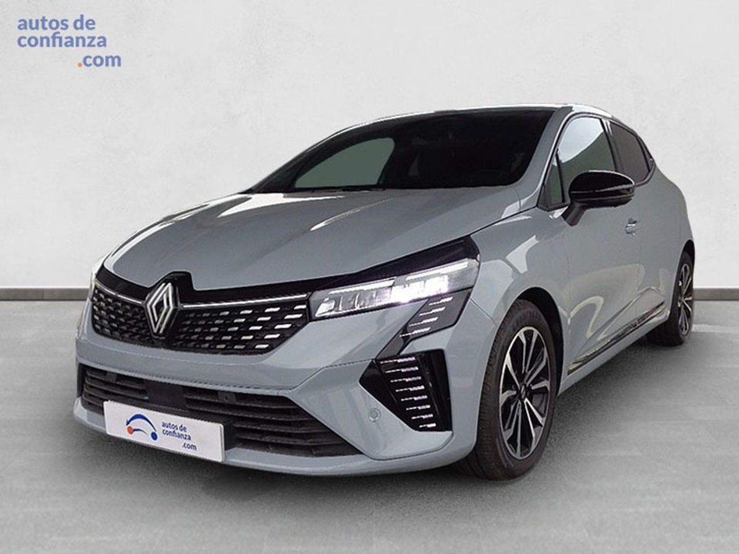 Renault Clio Techno TCe 66 kW (90 CV) Gris Sedan
