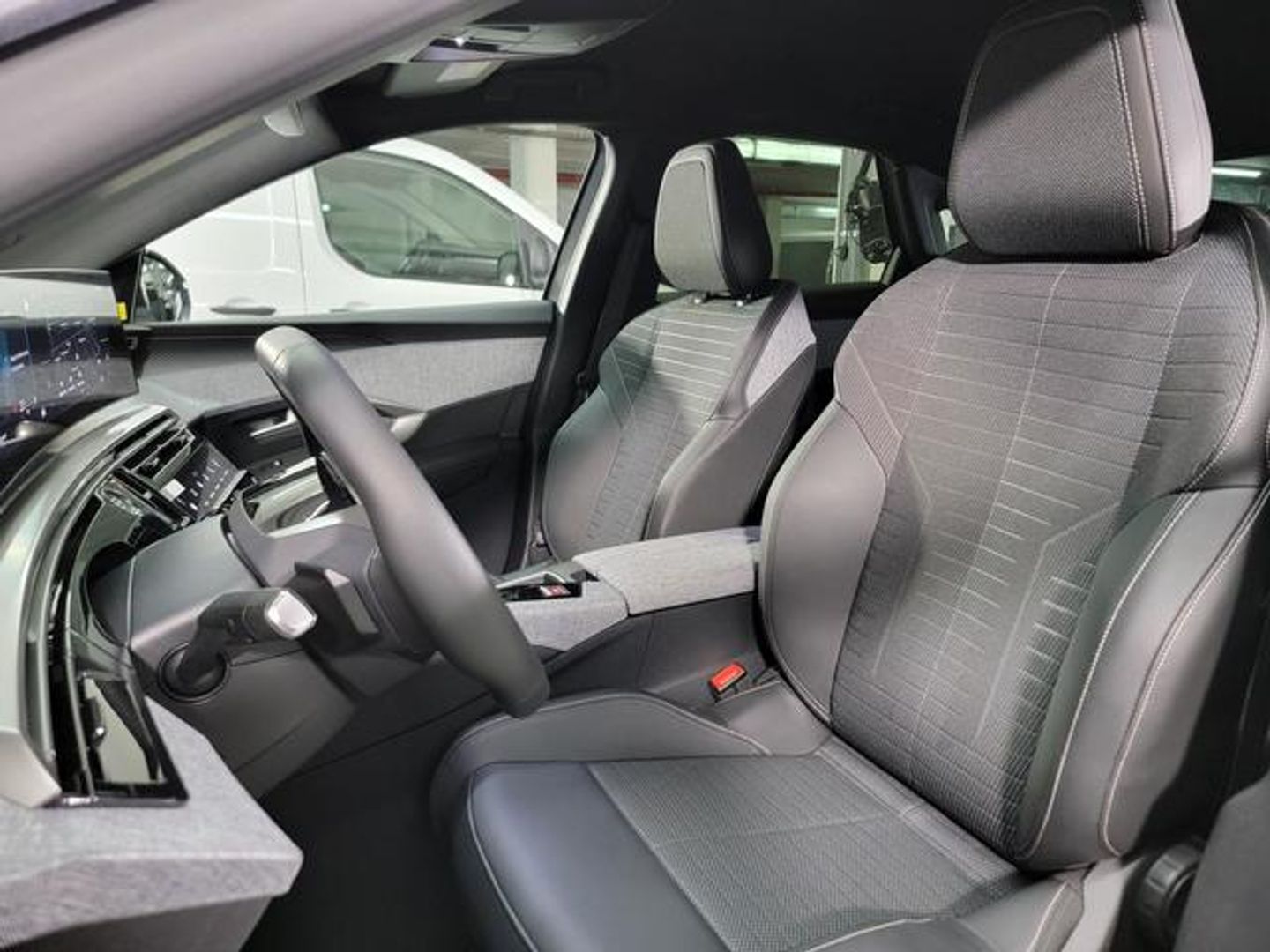 Peugeot 3008 Allure Hybrid eDCS6 100 kW (136 CV)