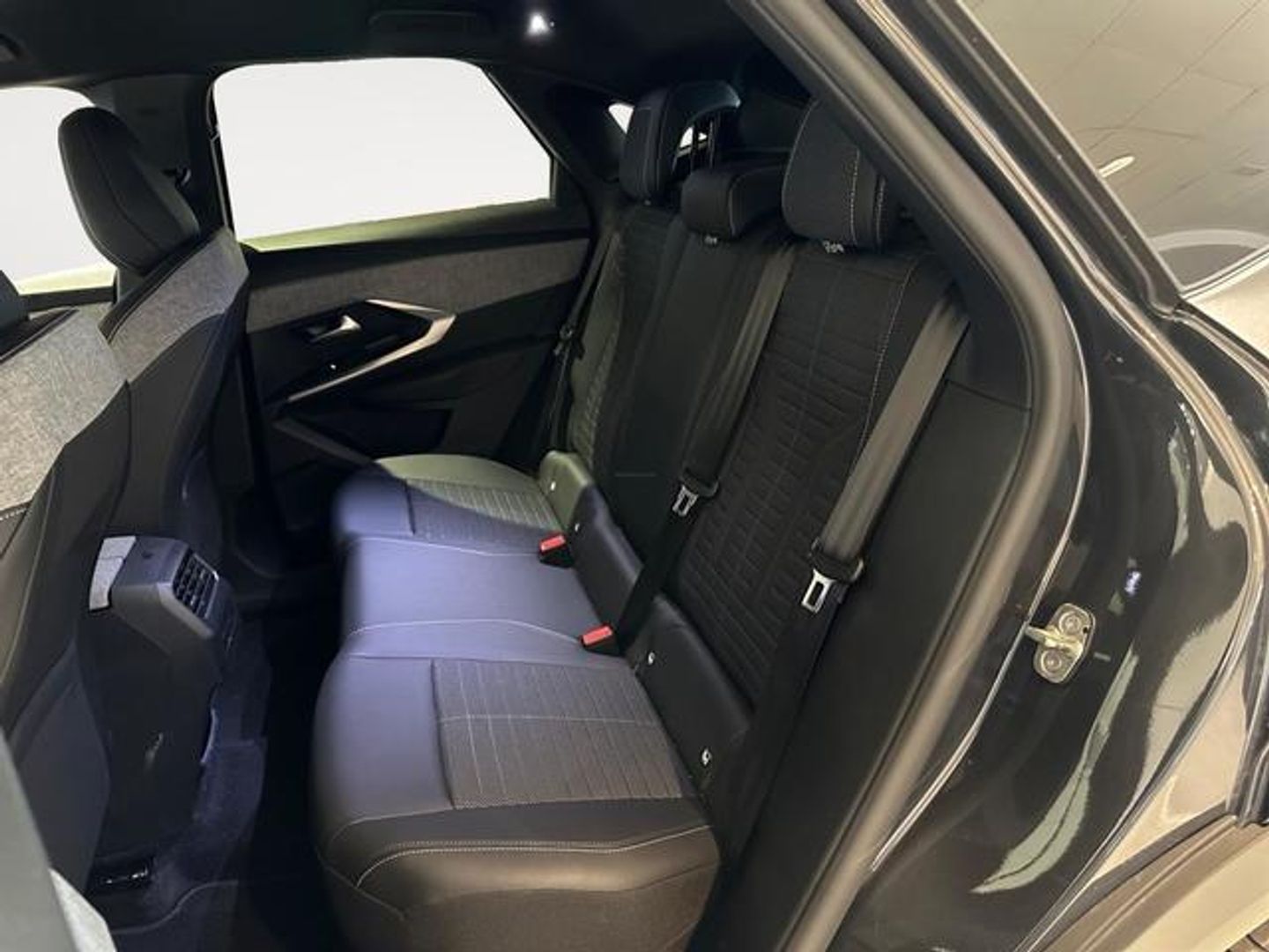 Peugeot 3008 Allure Hybrid eDCS6 100 kW (136 CV)