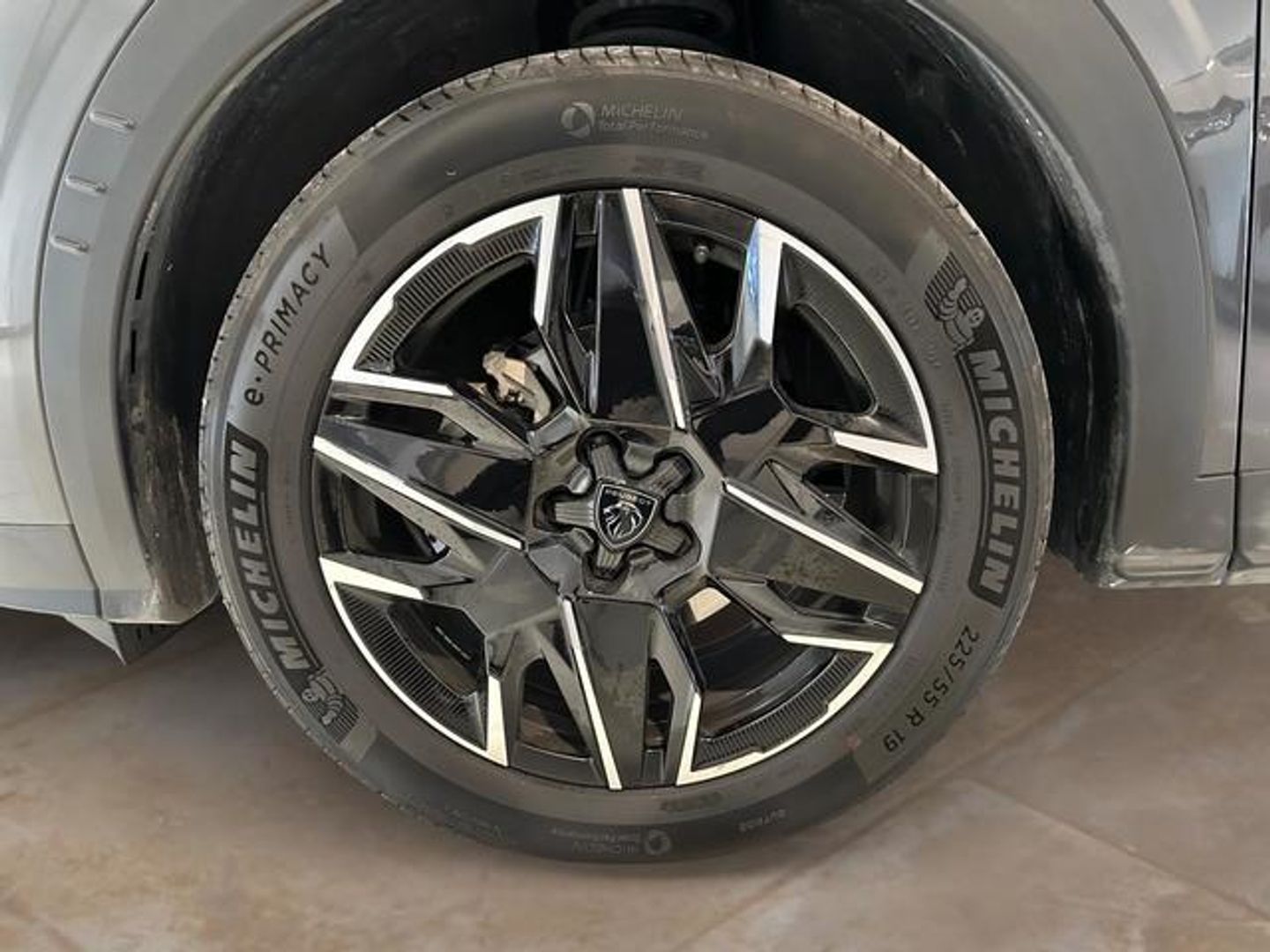 Peugeot 3008 Allure Hybrid eDCS6 100 kW (136 CV)