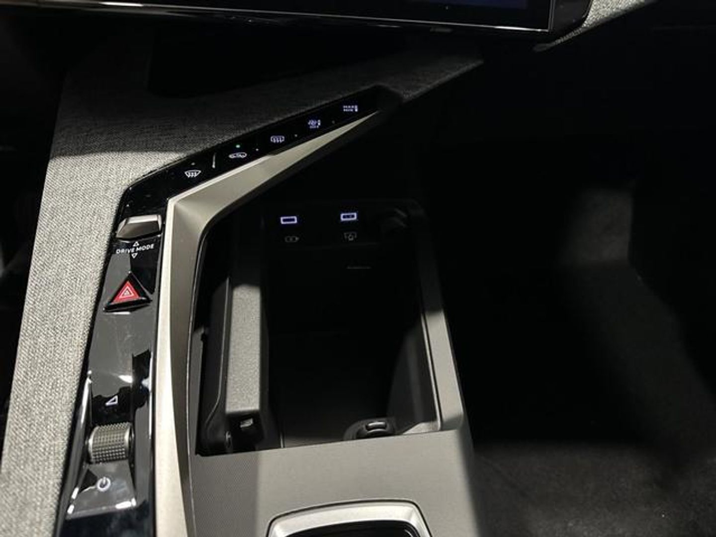 Peugeot 3008 Allure Hybrid eDCS6 100 kW (136 CV)