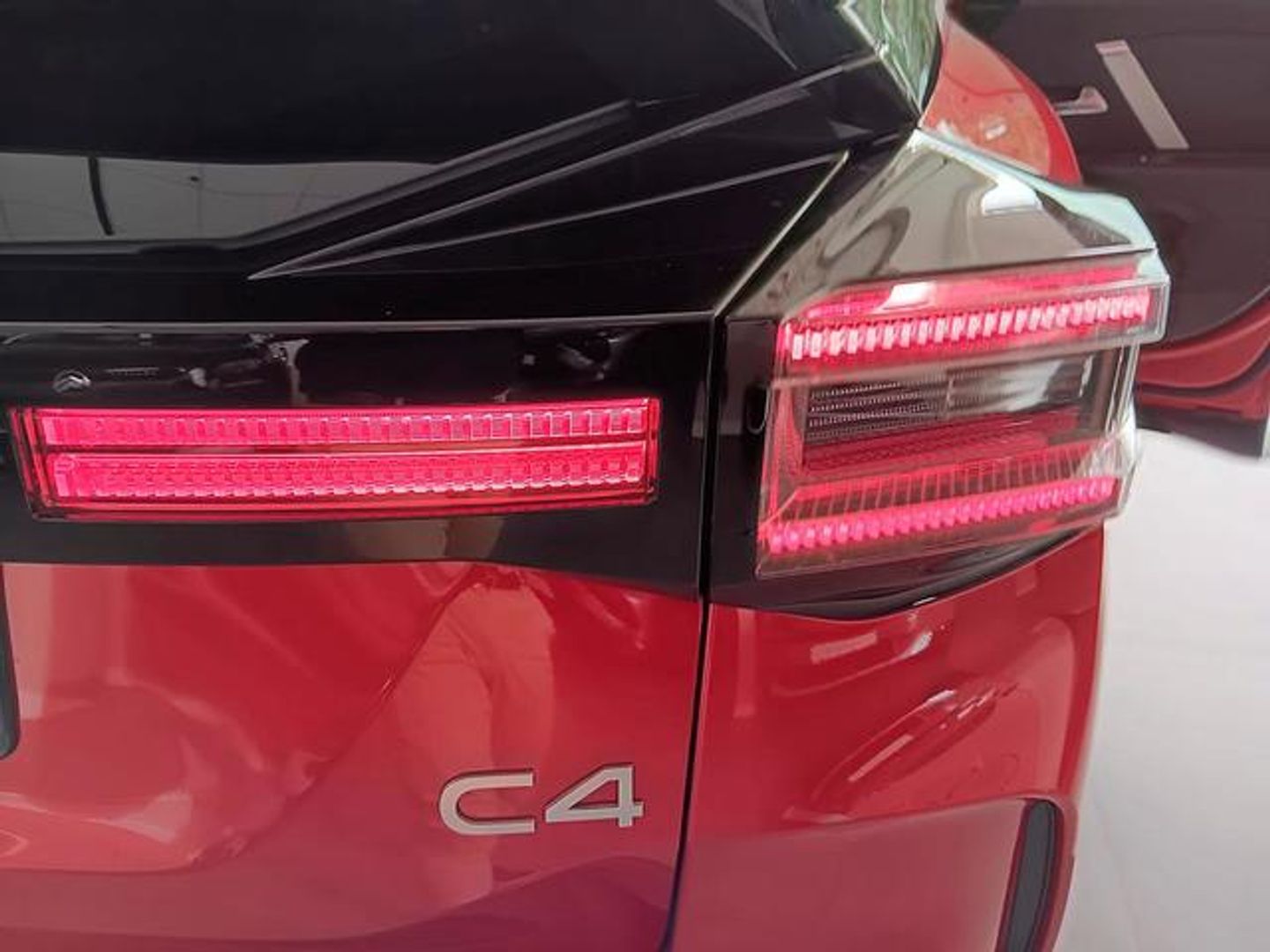Citroen C4 Hybrid 145 e-DCS6 Max 107 kW (145 CV)