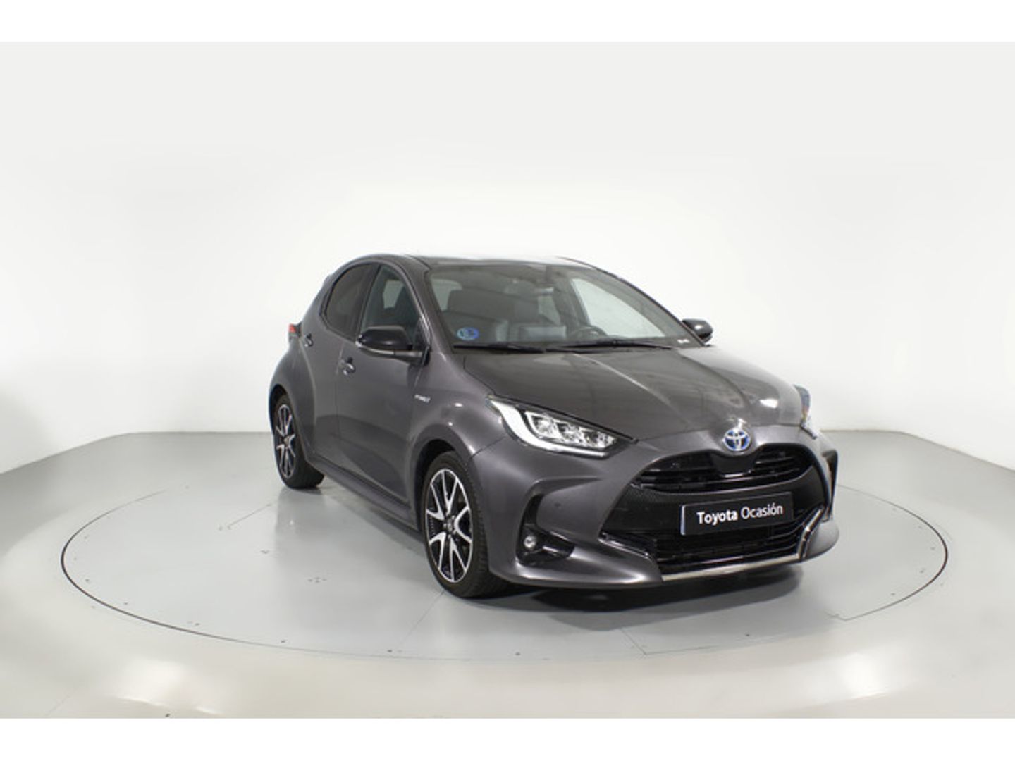 Toyota Yaris 1.5 120H Style Plus 85 kW (116 CV) Gris Compact