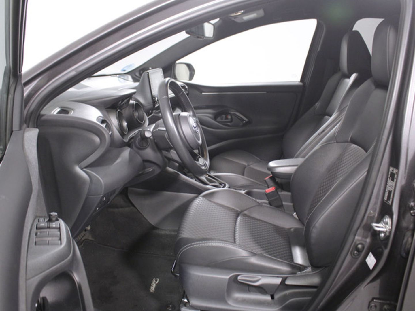 Toyota Yaris 1.5 120H Style Plus 85 kW (116 CV)