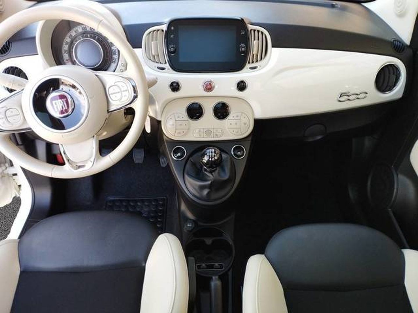 Fiat 500 1.0 Hybrid Dolcevita 51 kW (70 CV)
