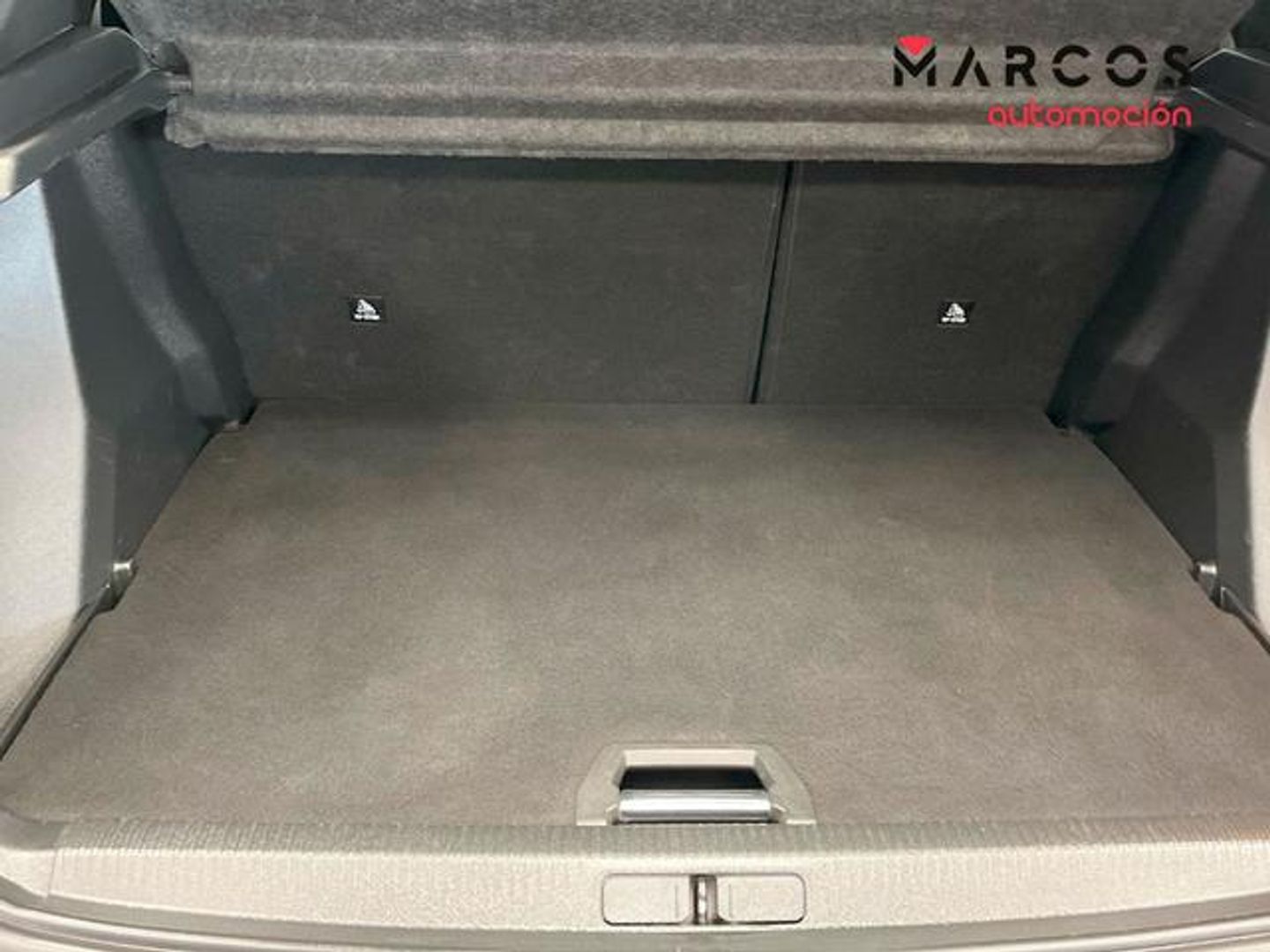 Peugeot 2008 PureTech 130 S&S Allure 96 kW (130 CV)