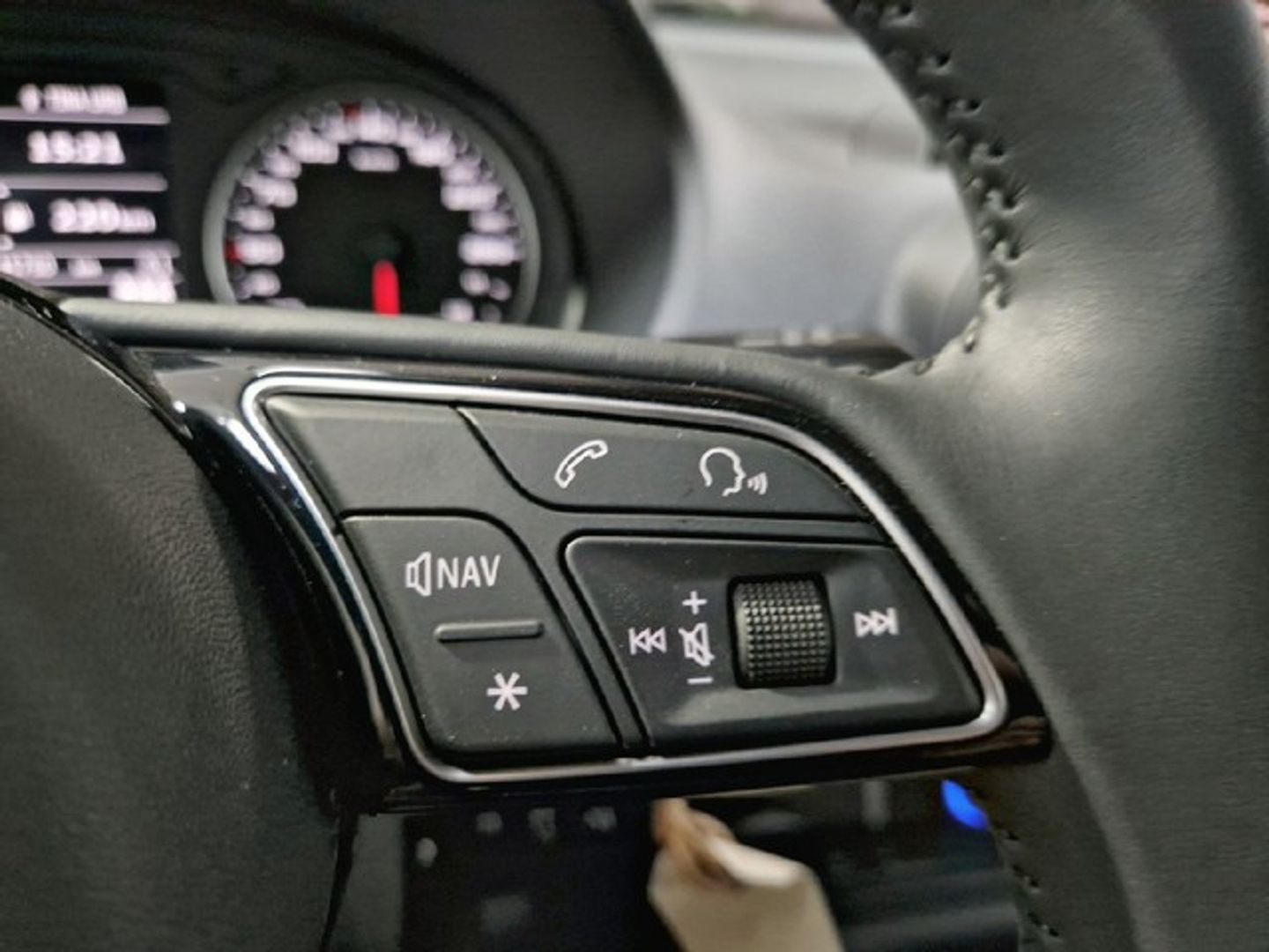 Audi Q2 sport 30 TDI 85 kW (116 CV)