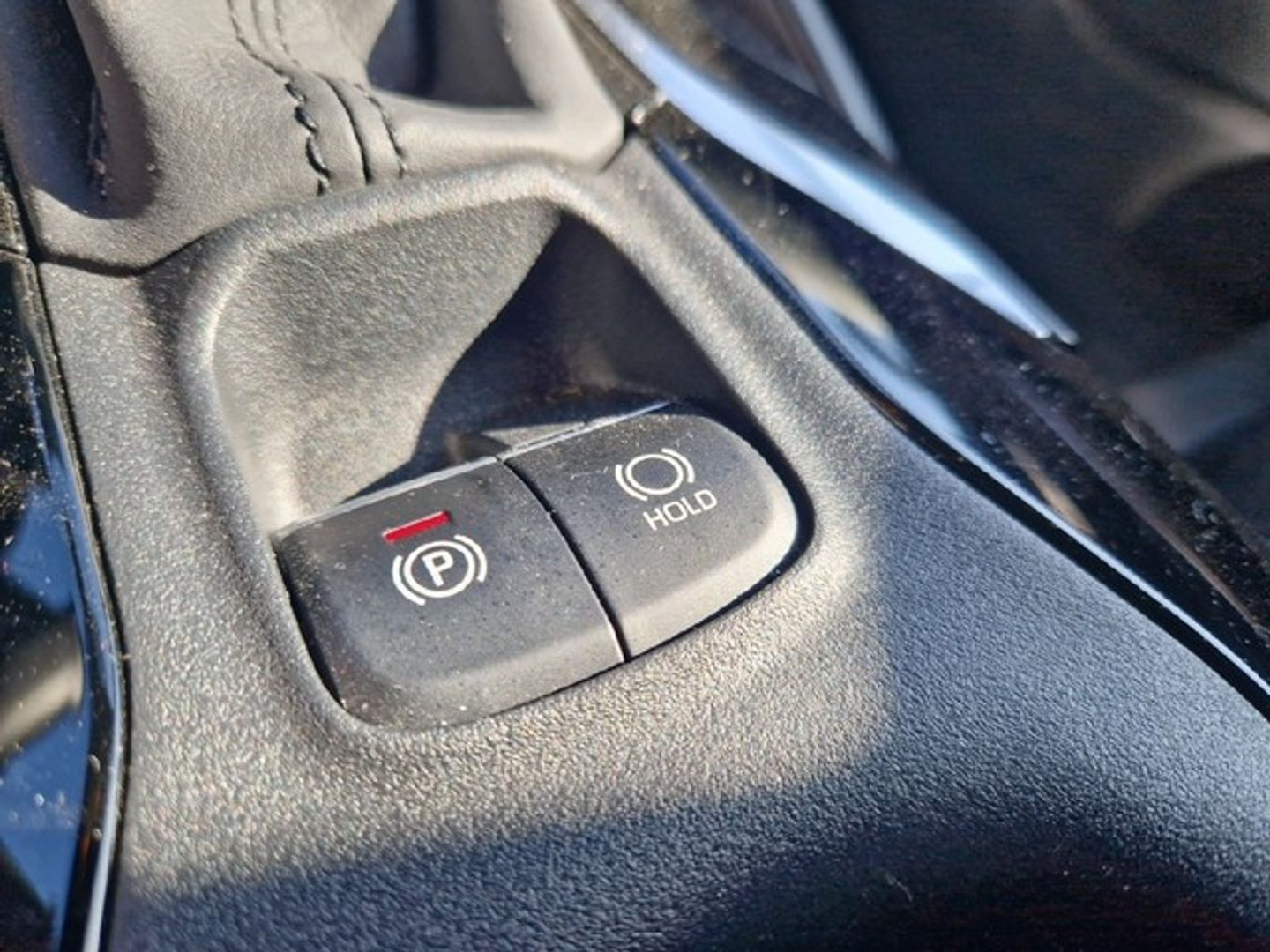 Toyota Corolla 1.8 125H Business Plus E-CVT 90 kW (122 CV)