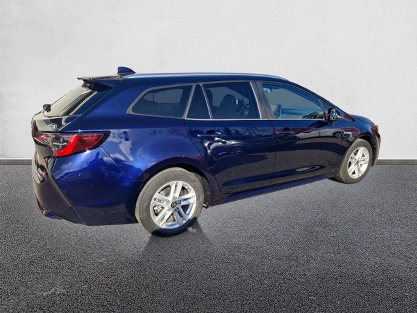 Toyota Corolla 1.8 125H Business Plus E-CVT 90 kW (122 CV)