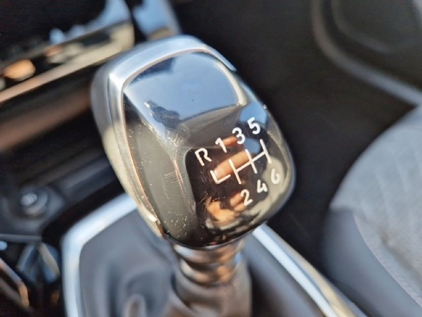 Peugeot 208 PureTech 100 Allure 75 kW (100 CV)