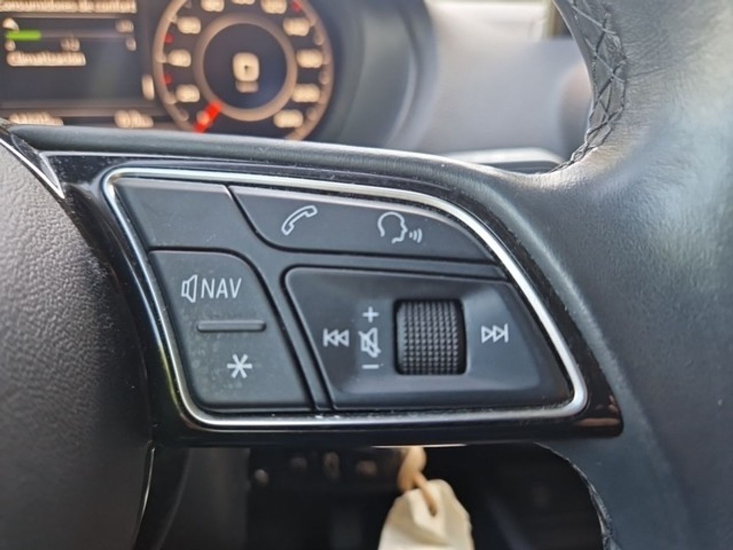 Audi Q2 S line 30 TFSI 81 kW (110 CV)