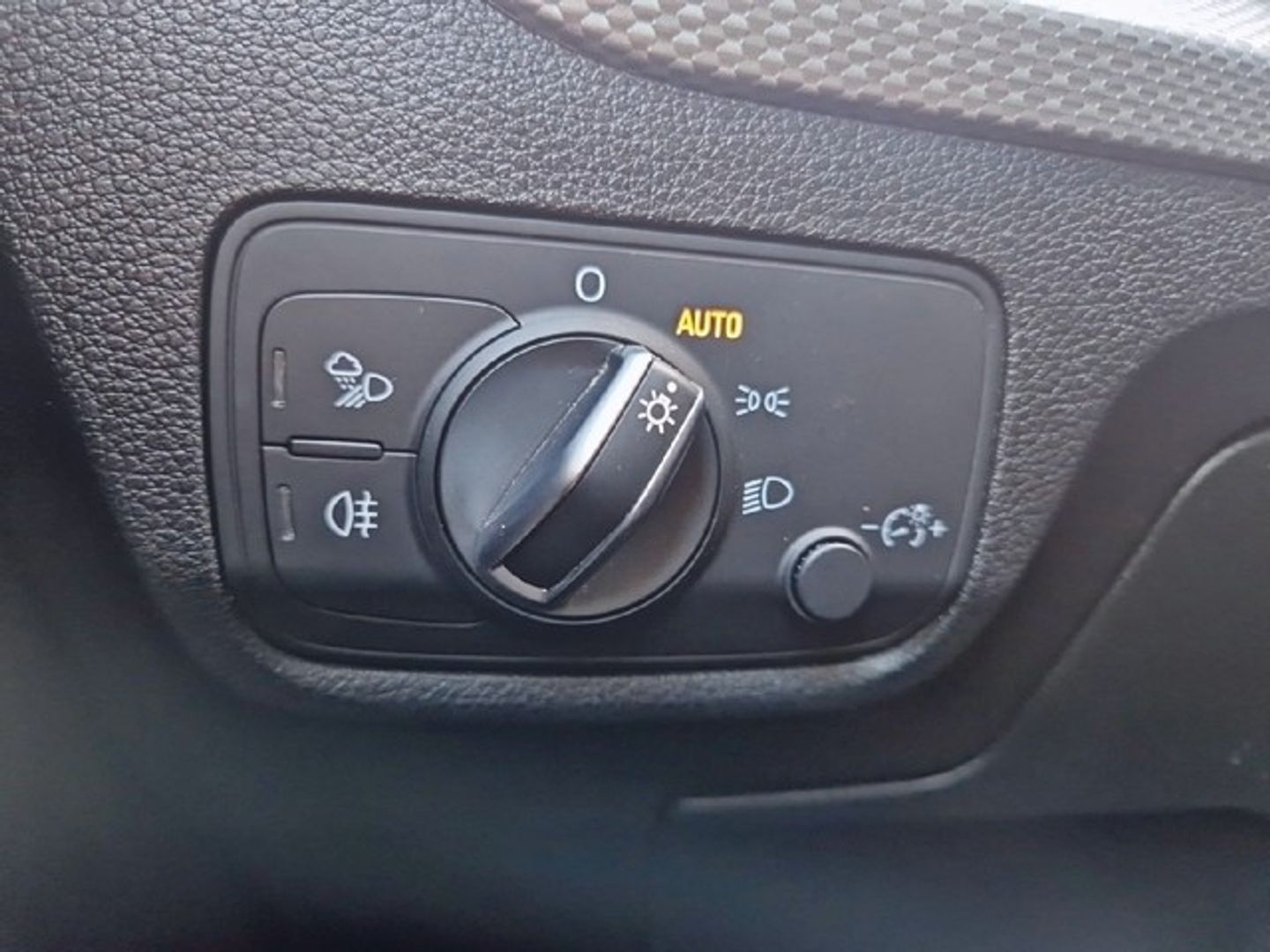 Audi Q2 S line 30 TFSI 81 kW (110 CV)