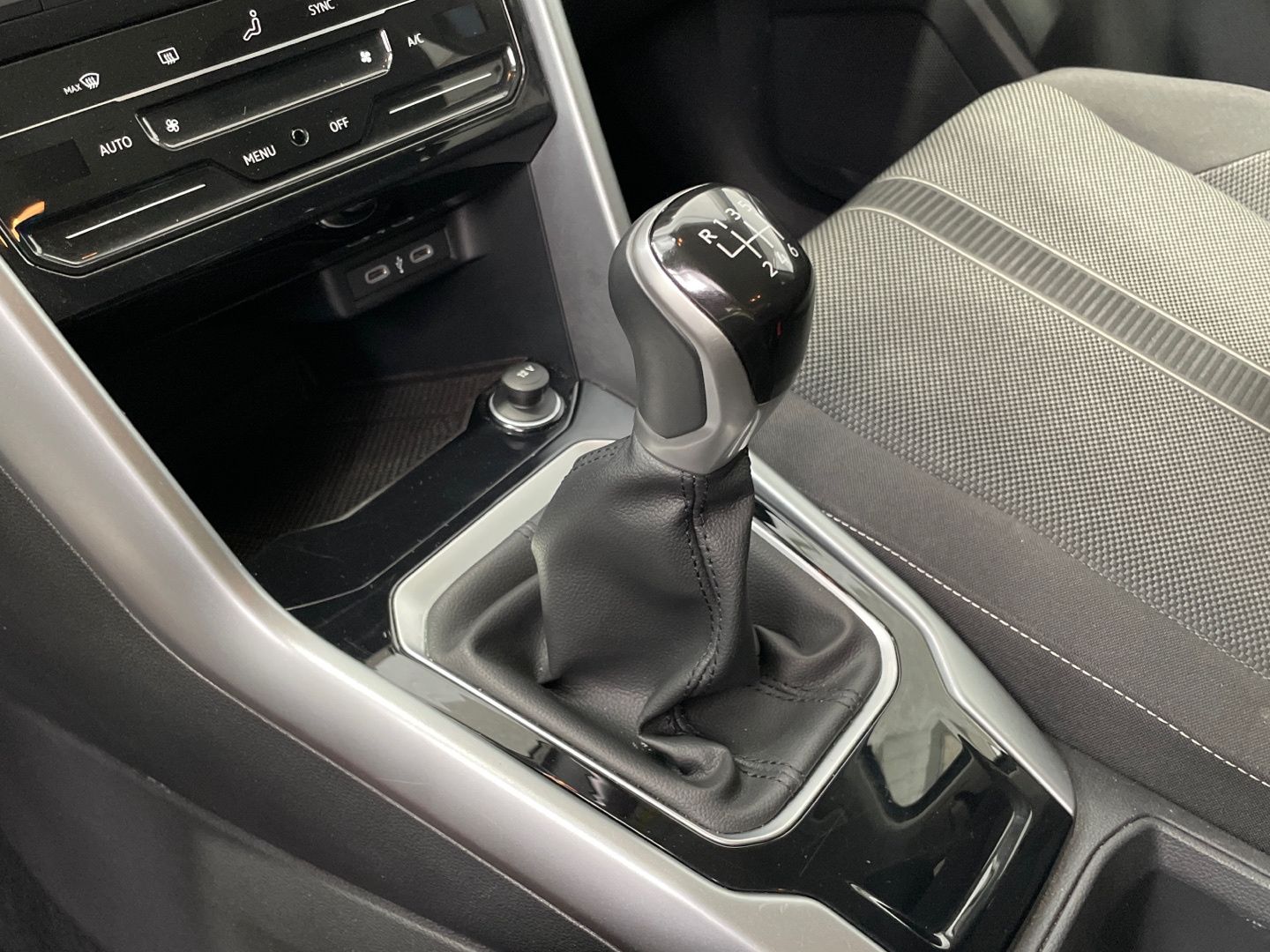 Volkswagen T-Roc Life 1.0 TSI 81 kW (110 CV)