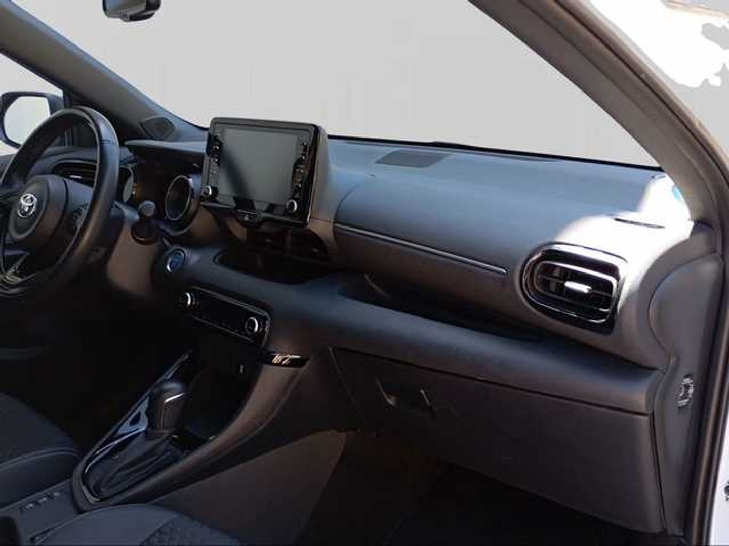 Toyota Yaris 120H Style 85 kW (116 CV)