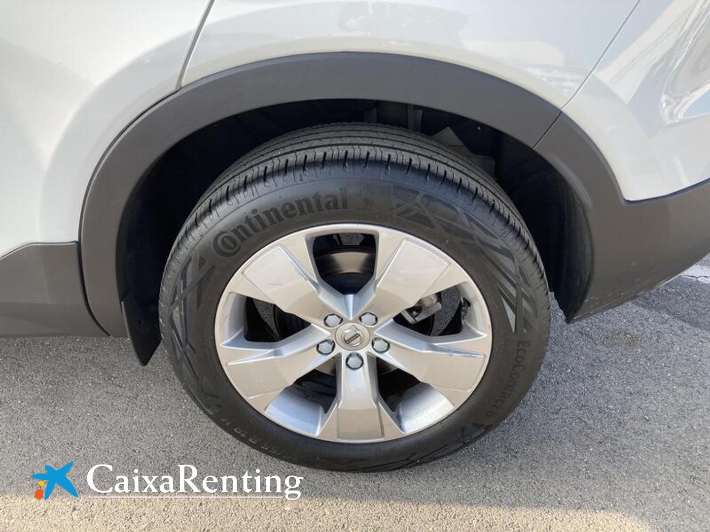 Volvo XC40 B4 G Momentum Auto 145 kW (197 CV)