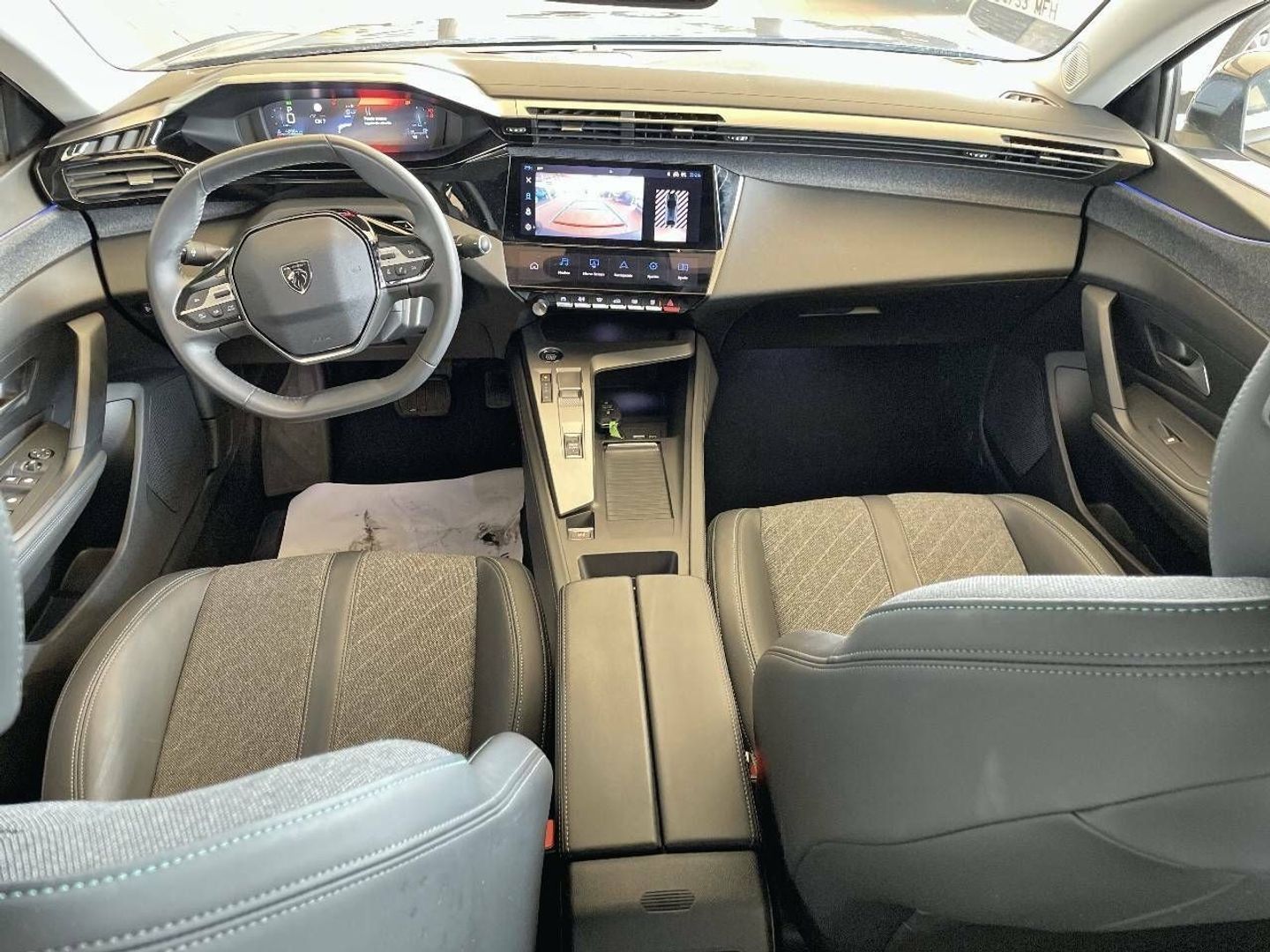 Peugeot 408 Puretech 130 Allure EAT8 96 kW (130 CV)