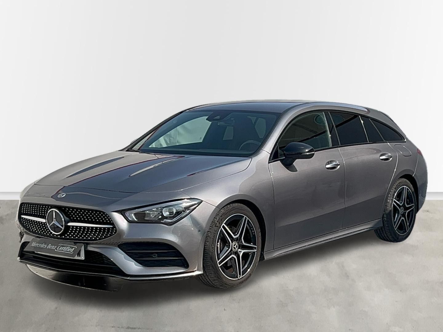 Mercedes-Benz CLA Shooting Brake 180 100 kW (136 CV) Gris Familiar