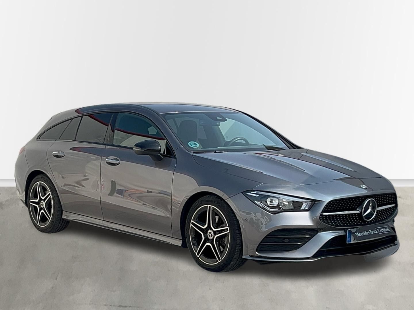 Mercedes-Benz CLA Shooting Brake 180 100 kW (136 CV)