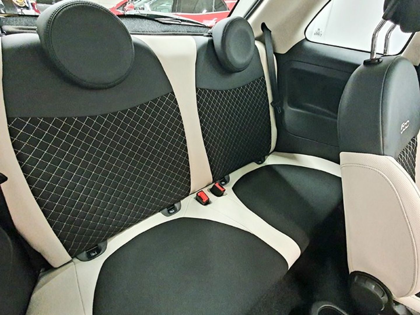 Fiat 500 1.0 Hybrid Dolcevita 51 kW (70 CV)
