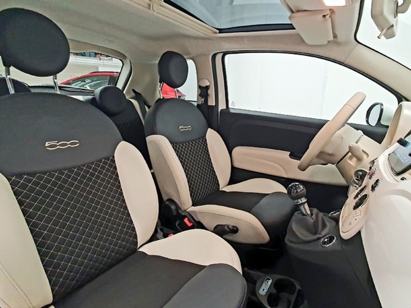 Fiat 500 1.0 Hybrid Dolcevita 51 kW (70 CV)