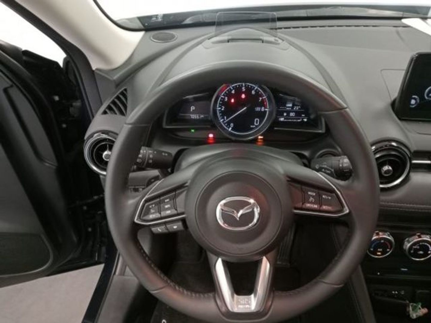 Mazda CX-3 2.0 G Zenith 2WD AT 89 kW (121 CV)