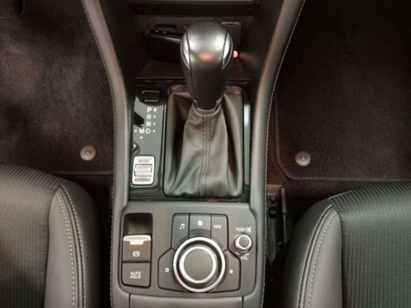 Mazda CX-3 2.0 G Zenith 2WD AT 89 kW (121 CV)